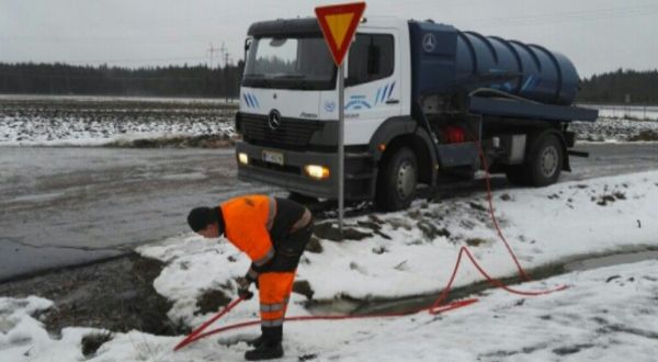 Tankkihuolto Rantala & Lumme tarjoaa laadukkaan viemärin avauksen Turussa. Vesipainetekniikalla tehtävä avaus on tehokas apu.