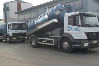 Tankkihuolto kalusto